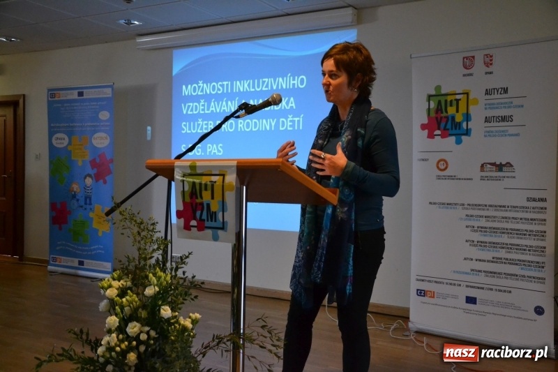 Zdjęcie w galerii na portalu naszraciborz.pl: Polsko-czeska dyskusja o autyzmie na raciborskim zamku  wiadomości z regionu