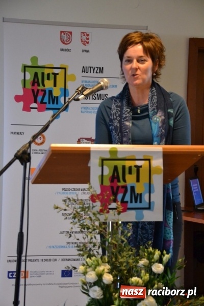 Zdjęcie w galerii na portalu naszraciborz.pl: Polsko-czeska dyskusja o autyzmie na raciborskim zamku  wiadomości z regionu