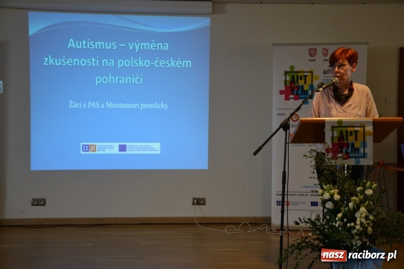 Zdjęcie w galerii na portalu naszraciborz.pl: Polsko-czeska dyskusja o autyzmie na raciborskim zamku  wiadomości z regionu