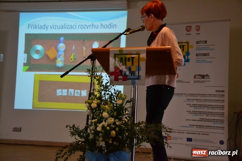 Zdjęcie w galerii na portalu naszraciborz.pl: Polsko-czeska dyskusja o autyzmie na raciborskim zamku  wiadomości z regionu