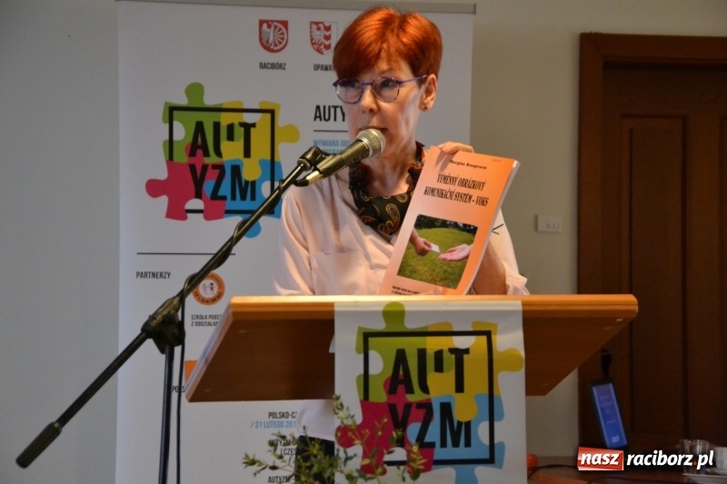 Zdjęcie w galerii na portalu naszraciborz.pl: Polsko-czeska dyskusja o autyzmie na raciborskim zamku  wiadomości z regionu