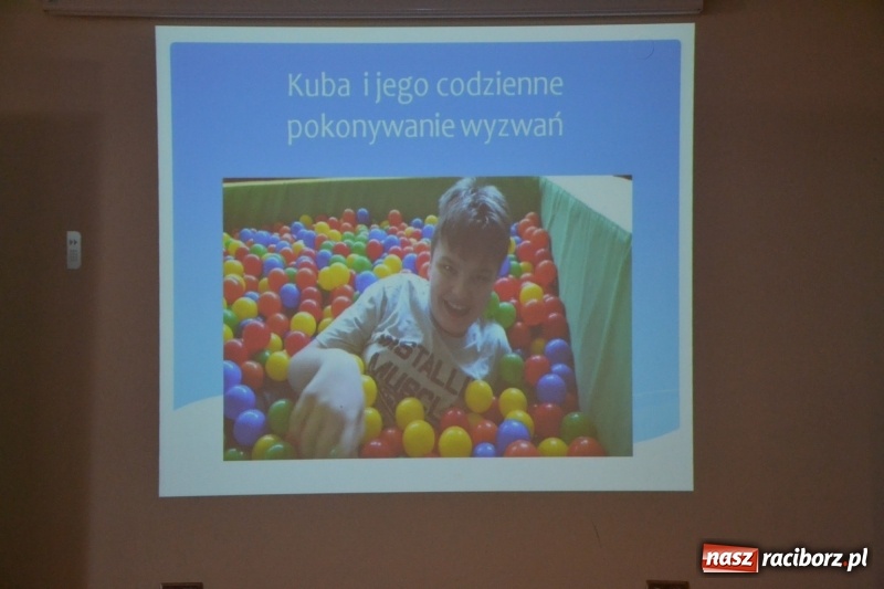 Zdjęcie w galerii na portalu naszraciborz.pl: Polsko-czeska dyskusja o autyzmie na raciborskim zamku  wiadomości z regionu