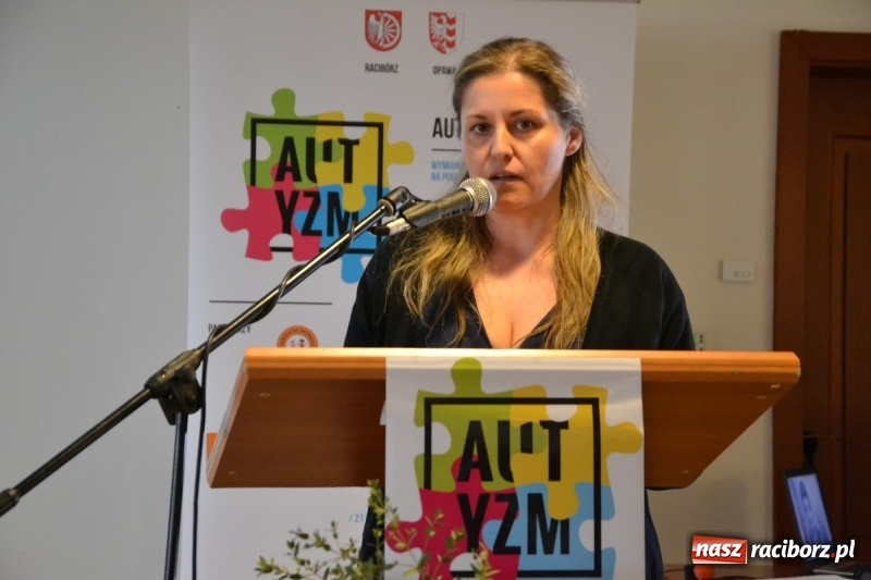 Zdjęcie w galerii na portalu naszraciborz.pl: Polsko-czeska dyskusja o autyzmie na raciborskim zamku  wiadomości z regionu