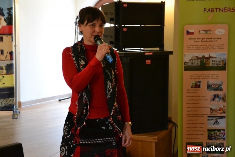 Zdjęcie w galerii na portalu naszraciborz.pl: Polsko-czeska dyskusja o autyzmie na raciborskim zamku  wiadomości z regionu