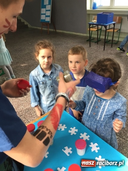 Zdjęcie w galerii na portalu naszraciborz.pl: Polsko-czeska dyskusja o autyzmie na raciborskim zamku  wiadomości z regionu