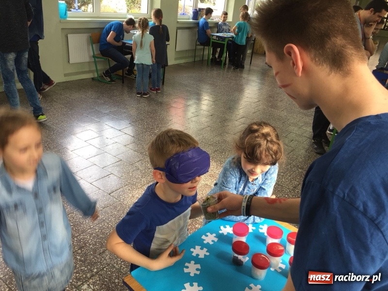 Zdjęcie w galerii na portalu naszraciborz.pl: Polsko-czeska dyskusja o autyzmie na raciborskim zamku  wiadomości z regionu