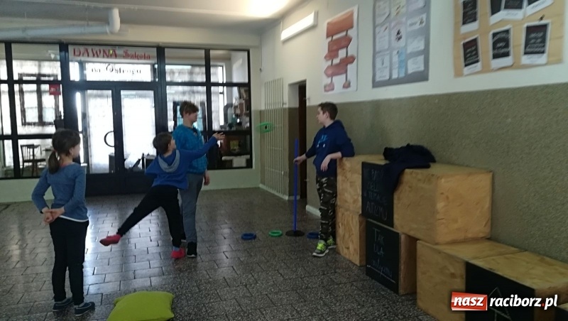 Zdjęcie w galerii na portalu naszraciborz.pl: Polsko-czeska dyskusja o autyzmie na raciborskim zamku  wiadomości z regionu