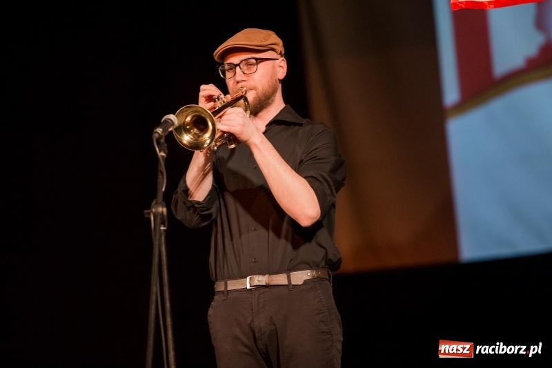 Zdjęcie w galerii na portalu naszraciborz.pl: Wystąpiła w The Voice of Poland, dziś wygrała konkurs piosenki hiszpańskojęzycznej w raciborskiej Strzesze wiadomości z regionu