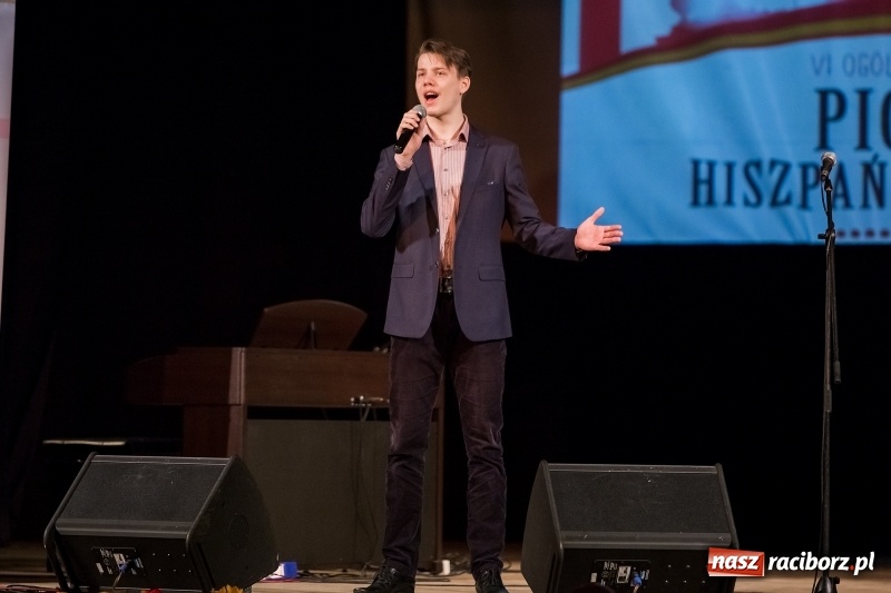 Zdjęcie w galerii na portalu naszraciborz.pl: Wystąpiła w The Voice of Poland, dziś wygrała konkurs piosenki hiszpańskojęzycznej w raciborskiej Strzesze wiadomości z regionu