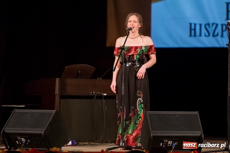 Zdjęcie w galerii na portalu naszraciborz.pl: Wystąpiła w The Voice of Poland, dziś wygrała konkurs piosenki hiszpańskojęzycznej w raciborskiej Strzesze wiadomości z regionu