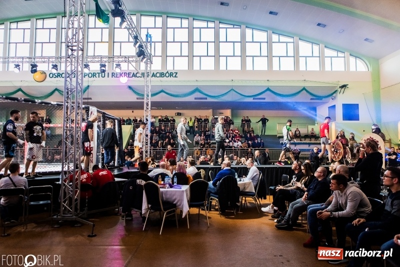 Zdjęcie w galerii na portalu naszraciborz.pl: Czeczen ze Stargardu za mocny dla Mariusza Magdy. Wygrał z marszu WIDEO i FOTO wiadomości z regionu