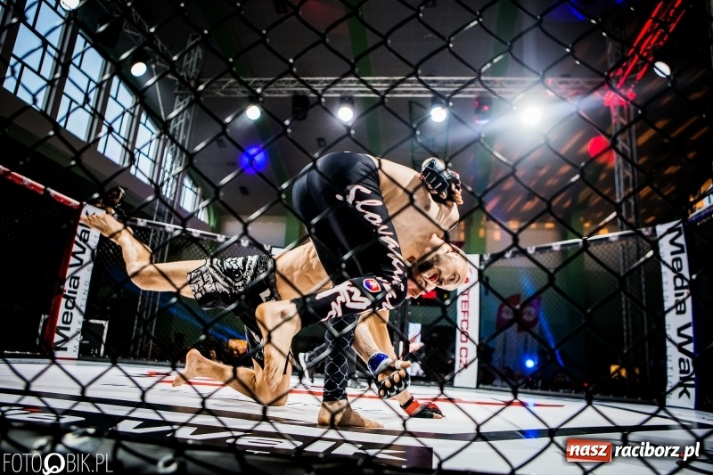 Zdjęcie w galerii na portalu naszraciborz.pl: Czeczen ze Stargardu za mocny dla Mariusza Magdy. Wygrał z marszu WIDEO i FOTO wiadomości z regionu