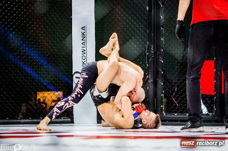 Zdjęcie w galerii na portalu naszraciborz.pl: Czeczen ze Stargardu za mocny dla Mariusza Magdy. Wygrał z marszu WIDEO i FOTO wiadomości z regionu