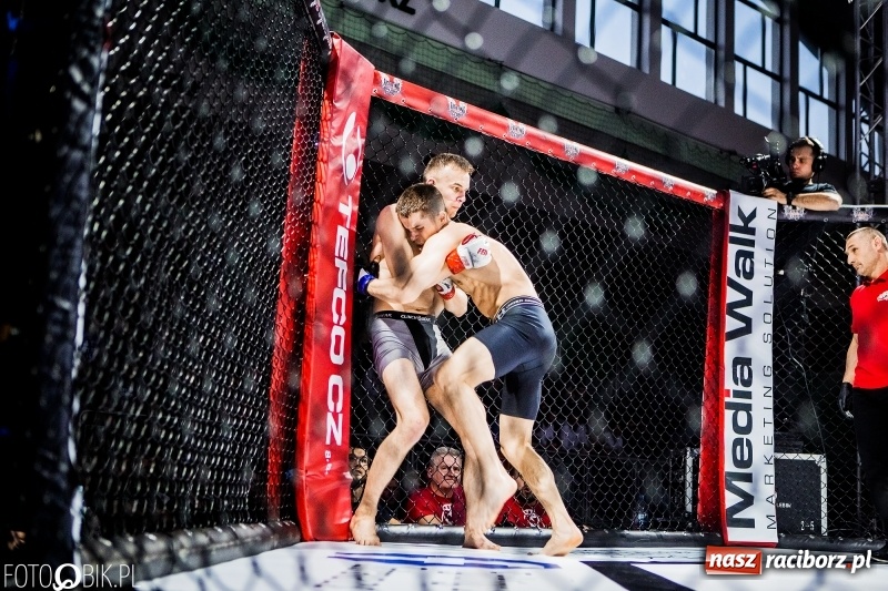 Zdjęcie w galerii na portalu naszraciborz.pl: Czeczen ze Stargardu za mocny dla Mariusza Magdy. Wygrał z marszu WIDEO i FOTO wiadomości z regionu