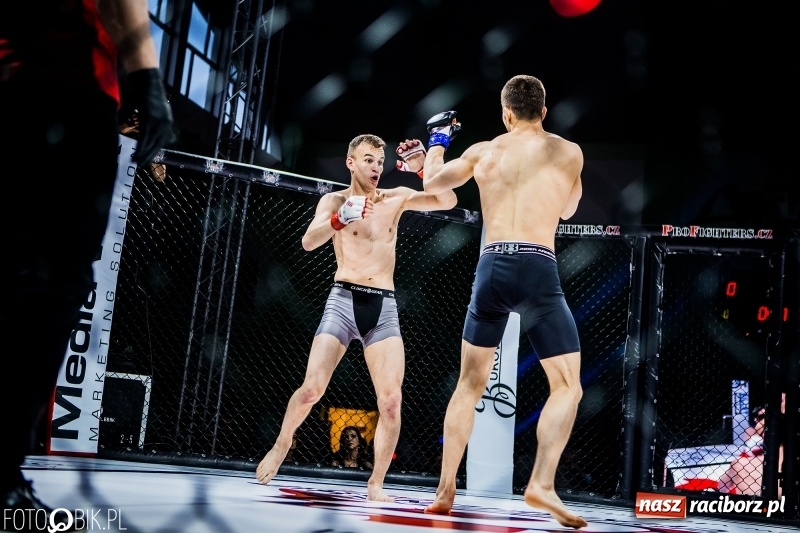 Zdjęcie w galerii na portalu naszraciborz.pl: Czeczen ze Stargardu za mocny dla Mariusza Magdy. Wygrał z marszu WIDEO i FOTO wiadomości z regionu