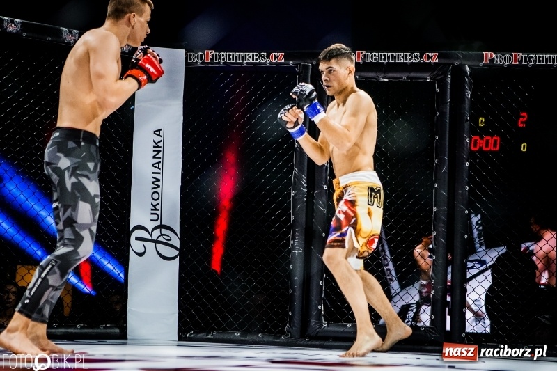 Zdjęcie w galerii na portalu naszraciborz.pl: Czeczen ze Stargardu za mocny dla Mariusza Magdy. Wygrał z marszu WIDEO i FOTO wiadomości z regionu