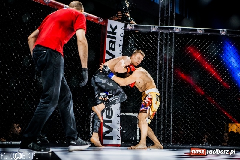 Zdjęcie w galerii na portalu naszraciborz.pl: Czeczen ze Stargardu za mocny dla Mariusza Magdy. Wygrał z marszu WIDEO i FOTO wiadomości z regionu