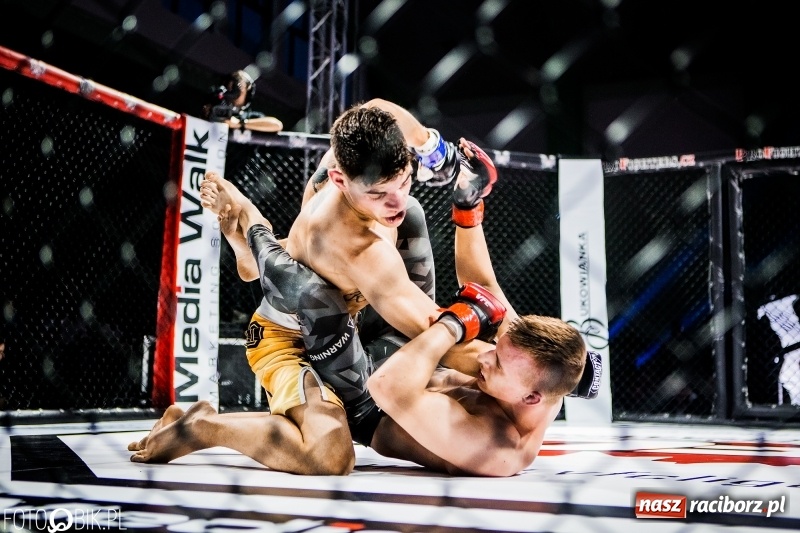 Zdjęcie w galerii na portalu naszraciborz.pl: Czeczen ze Stargardu za mocny dla Mariusza Magdy. Wygrał z marszu WIDEO i FOTO wiadomości z regionu