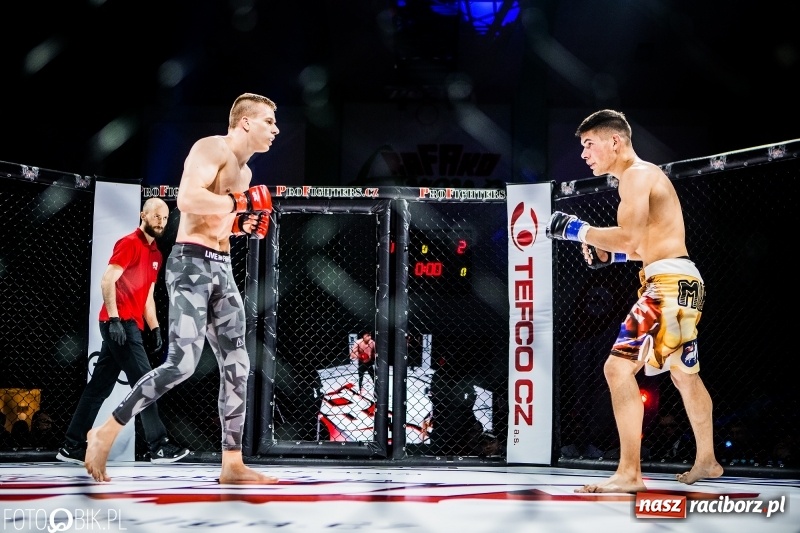 Zdjęcie w galerii na portalu naszraciborz.pl: Czeczen ze Stargardu za mocny dla Mariusza Magdy. Wygrał z marszu WIDEO i FOTO wiadomości z regionu