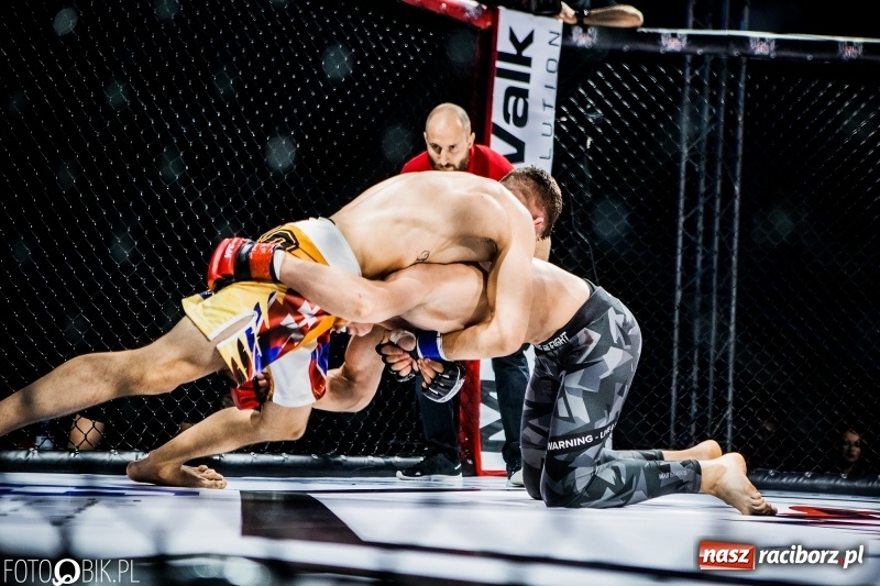 Zdjęcie w galerii na portalu naszraciborz.pl: Czeczen ze Stargardu za mocny dla Mariusza Magdy. Wygrał z marszu WIDEO i FOTO wiadomości z regionu