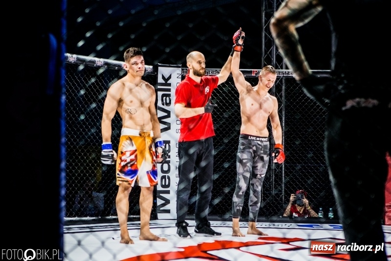 Zdjęcie w galerii na portalu naszraciborz.pl: Czeczen ze Stargardu za mocny dla Mariusza Magdy. Wygrał z marszu WIDEO i FOTO wiadomości z regionu