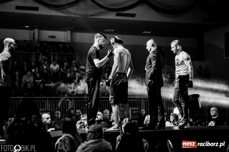 Zdjęcie w galerii na portalu naszraciborz.pl: Czeczen ze Stargardu za mocny dla Mariusza Magdy. Wygrał z marszu WIDEO i FOTO wiadomości z regionu