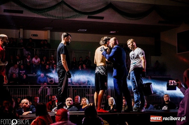 Zdjęcie w galerii na portalu naszraciborz.pl: Czeczen ze Stargardu za mocny dla Mariusza Magdy. Wygrał z marszu WIDEO i FOTO wiadomości z regionu