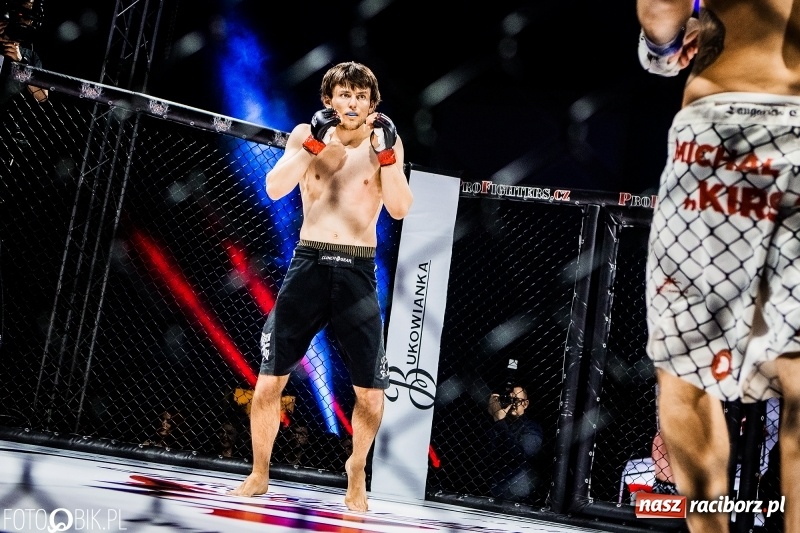 Zdjęcie w galerii na portalu naszraciborz.pl: Czeczen ze Stargardu za mocny dla Mariusza Magdy. Wygrał z marszu WIDEO i FOTO wiadomości z regionu