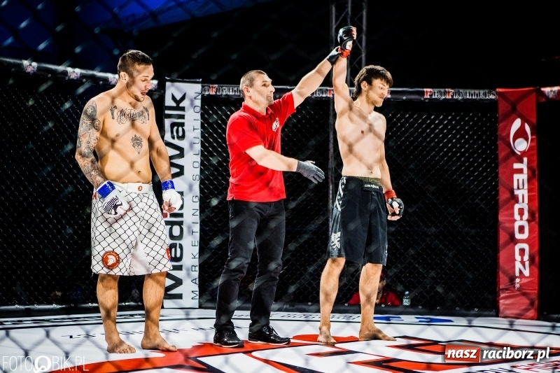 Zdjęcie w galerii na portalu naszraciborz.pl: Czeczen ze Stargardu za mocny dla Mariusza Magdy. Wygrał z marszu WIDEO i FOTO wiadomości z regionu