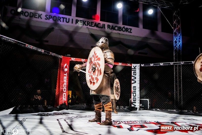 Zdjęcie w galerii na portalu naszraciborz.pl: Czeczen ze Stargardu za mocny dla Mariusza Magdy. Wygrał z marszu WIDEO i FOTO wiadomości z regionu