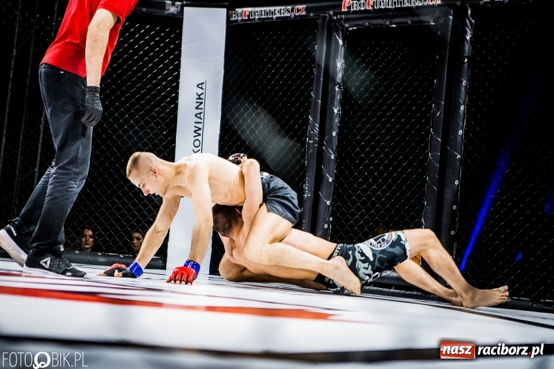 Zdjęcie w galerii na portalu naszraciborz.pl: Czeczen ze Stargardu za mocny dla Mariusza Magdy. Wygrał z marszu WIDEO i FOTO wiadomości z regionu