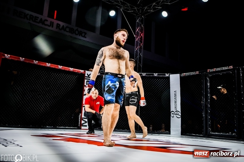 Zdjęcie w galerii na portalu naszraciborz.pl: Czeczen ze Stargardu za mocny dla Mariusza Magdy. Wygrał z marszu WIDEO i FOTO wiadomości z regionu