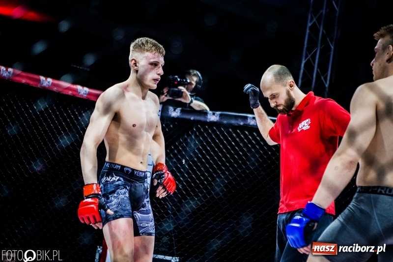 Zdjęcie w galerii na portalu naszraciborz.pl: Czeczen ze Stargardu za mocny dla Mariusza Magdy. Wygrał z marszu WIDEO i FOTO wiadomości z regionu