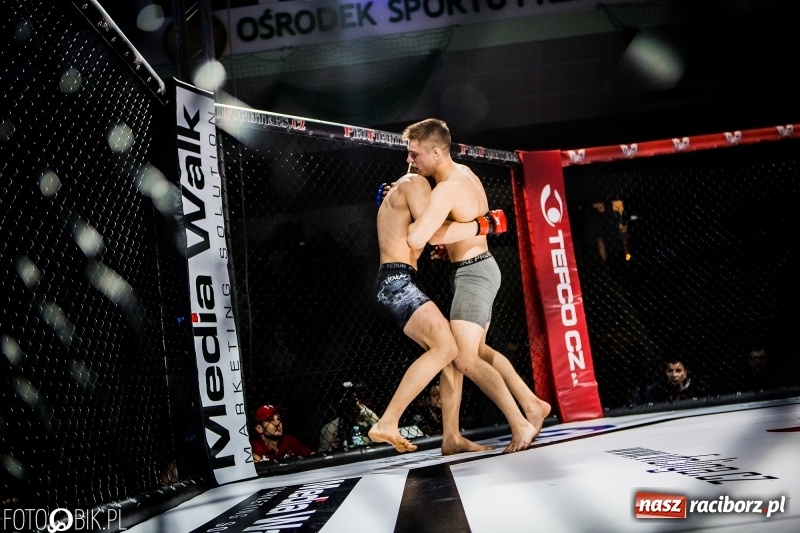 Zdjęcie w galerii na portalu naszraciborz.pl: Czeczen ze Stargardu za mocny dla Mariusza Magdy. Wygrał z marszu WIDEO i FOTO wiadomości z regionu