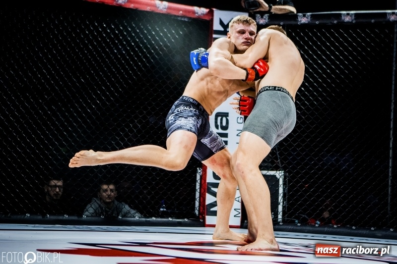 Zdjęcie w galerii na portalu naszraciborz.pl: Czeczen ze Stargardu za mocny dla Mariusza Magdy. Wygrał z marszu WIDEO i FOTO wiadomości z regionu