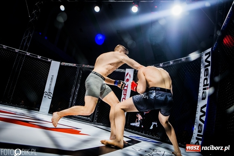 Zdjęcie w galerii na portalu naszraciborz.pl: Czeczen ze Stargardu za mocny dla Mariusza Magdy. Wygrał z marszu WIDEO i FOTO wiadomości z regionu