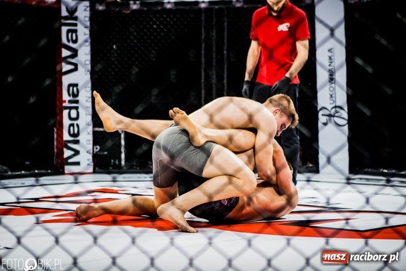 Zdjęcie w galerii na portalu naszraciborz.pl: Czeczen ze Stargardu za mocny dla Mariusza Magdy. Wygrał z marszu WIDEO i FOTO wiadomości z regionu