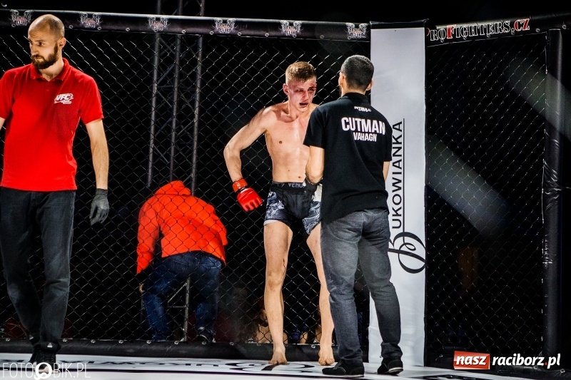 Zdjęcie w galerii na portalu naszraciborz.pl: Czeczen ze Stargardu za mocny dla Mariusza Magdy. Wygrał z marszu WIDEO i FOTO wiadomości z regionu