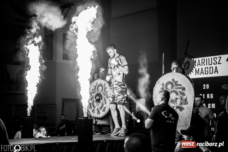 Zdjęcie w galerii na portalu naszraciborz.pl: Czeczen ze Stargardu za mocny dla Mariusza Magdy. Wygrał z marszu WIDEO i FOTO wiadomości z regionu