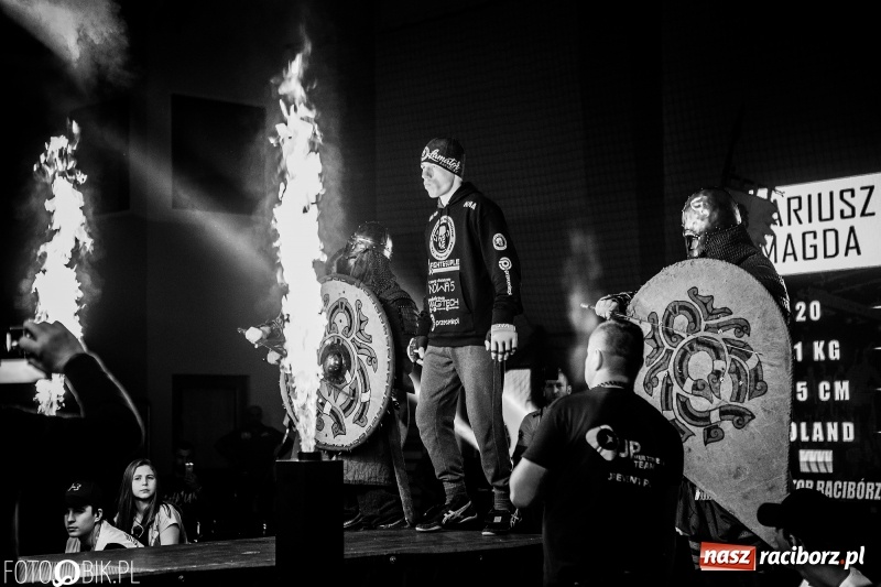 Zdjęcie w galerii na portalu naszraciborz.pl: Czeczen ze Stargardu za mocny dla Mariusza Magdy. Wygrał z marszu WIDEO i FOTO wiadomości z regionu