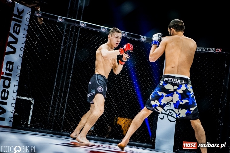 Zdjęcie w galerii na portalu naszraciborz.pl: Czeczen ze Stargardu za mocny dla Mariusza Magdy. Wygrał z marszu WIDEO i FOTO wiadomości z regionu