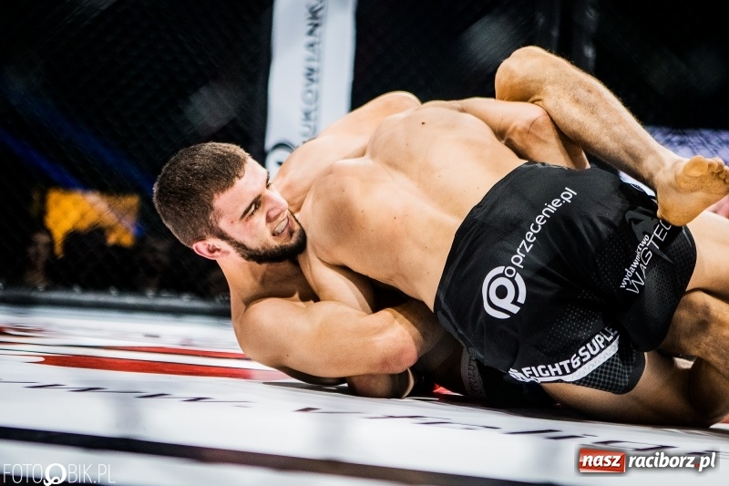 Zdjęcie w galerii na portalu naszraciborz.pl: Czeczen ze Stargardu za mocny dla Mariusza Magdy. Wygrał z marszu WIDEO i FOTO wiadomości z regionu