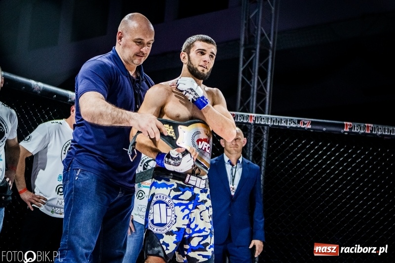 Zdjęcie w galerii na portalu naszraciborz.pl: Czeczen ze Stargardu za mocny dla Mariusza Magdy. Wygrał z marszu WIDEO i FOTO wiadomości z regionu