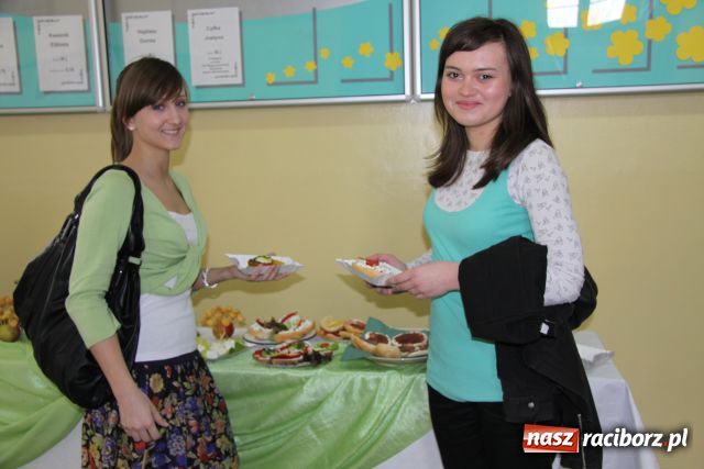 Zdjęcie w galerii na portalu naszraciborz.pl: Ekologiczne śniadanie w Mickiewiczu wiadomości z regionu