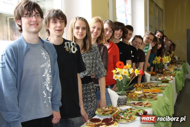 Zdjęcie w galerii na portalu naszraciborz.pl: Ekologiczne śniadanie w Mickiewiczu wiadomości z regionu