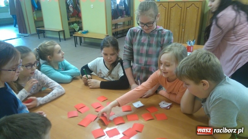 Zdjęcie w galerii na portalu naszraciborz.pl: W gminie Krzanowice pomagają pokochać królową nauk  wiadomości z regionu