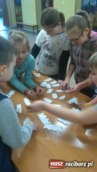 Zdjęcie w galerii na portalu naszraciborz.pl: W gminie Krzanowice pomagają pokochać królową nauk  wiadomości z regionu