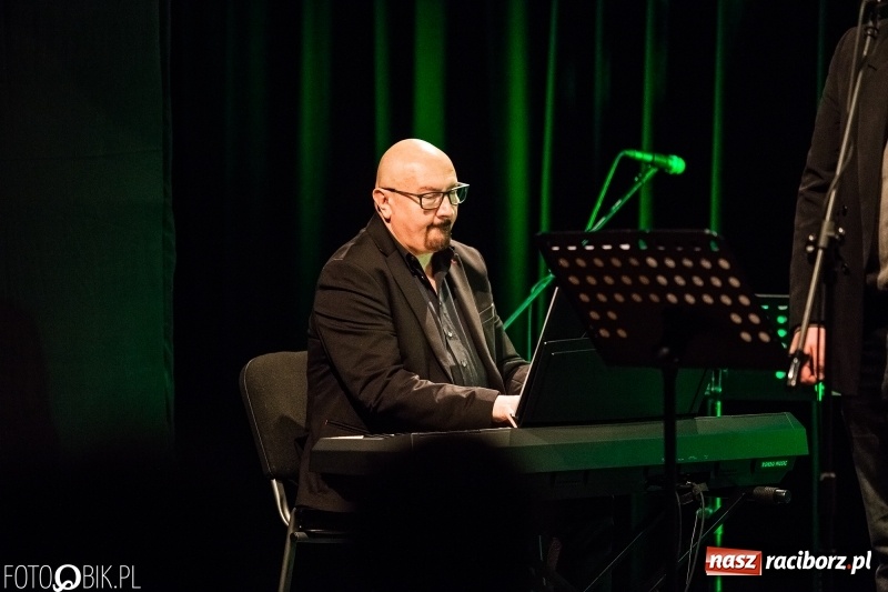 Zdjęcie w galerii na portalu naszraciborz.pl: Promocja kolejnego numeru Almanachu Prowincjonalnego wiadomości z regionu