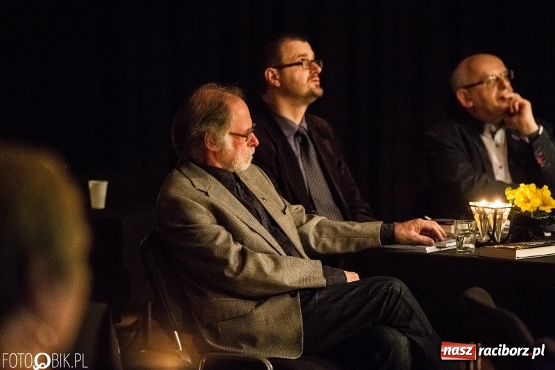 Zdjęcie w galerii na portalu naszraciborz.pl: Promocja kolejnego numeru Almanachu Prowincjonalnego wiadomości z regionu