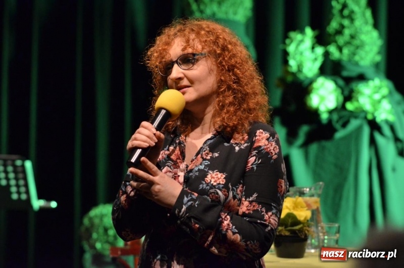 Zdjęcie w galerii na portalu naszraciborz.pl: Promocja kolejnego numeru Almanachu Prowincjonalnego wiadomości z regionu